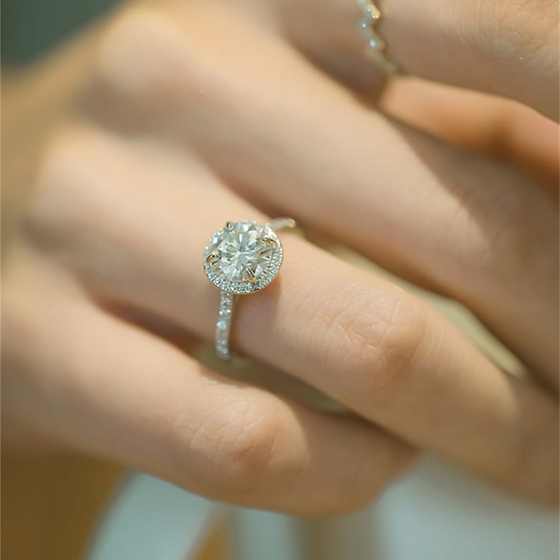 Stunning 4.0 CT Round Moissanite Engagement Ring with Halo & Pave Design 7