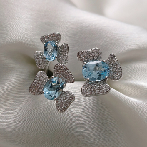 3.5 TCW Oval Cut Floral Style Blue Topaz Ring 1
