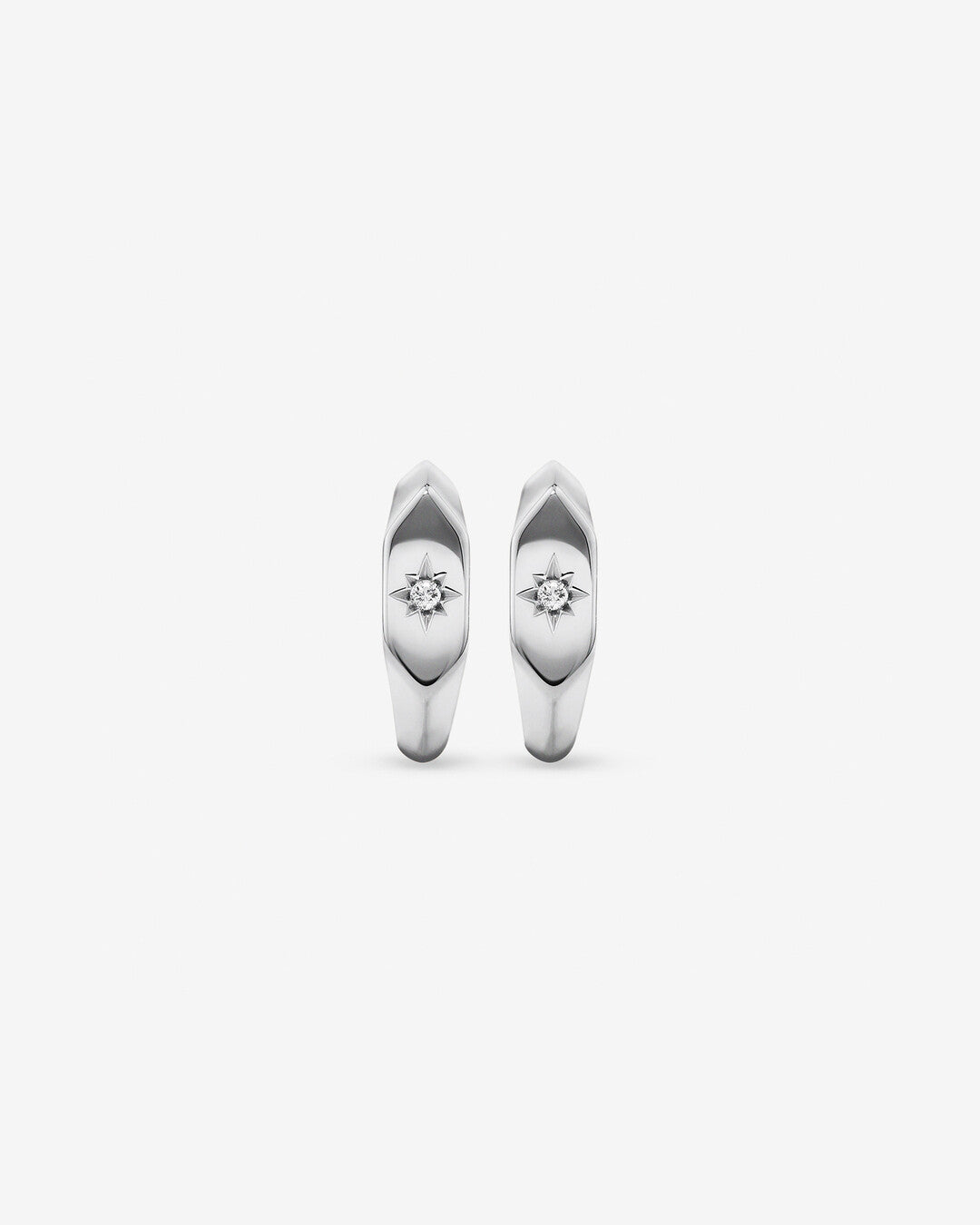 Round Cut Cubic Zirconia in 925 Sterling Silver Earrings 2
