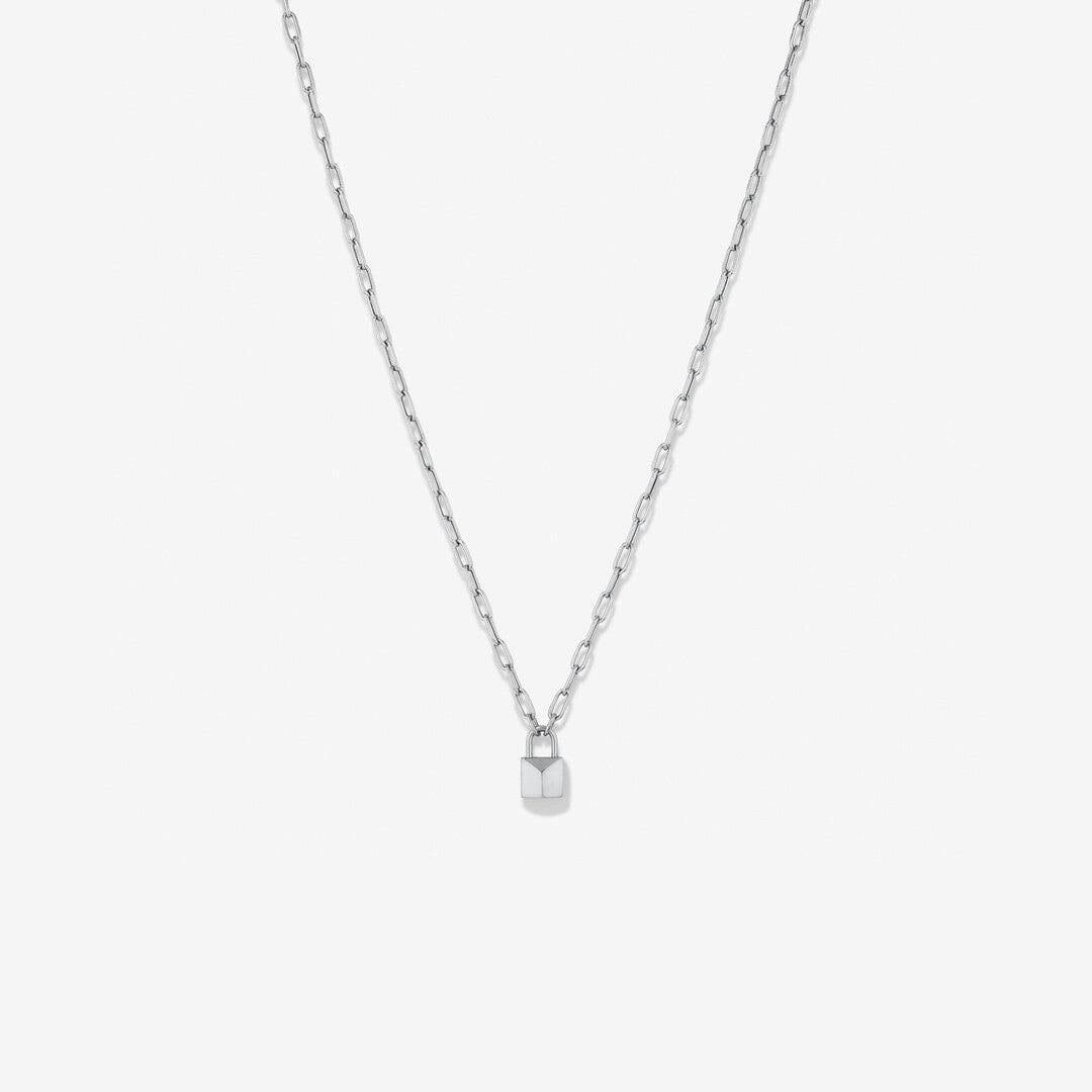 Round Cut Cubic Zirconia in 925 Sterling Silver Necklace 1