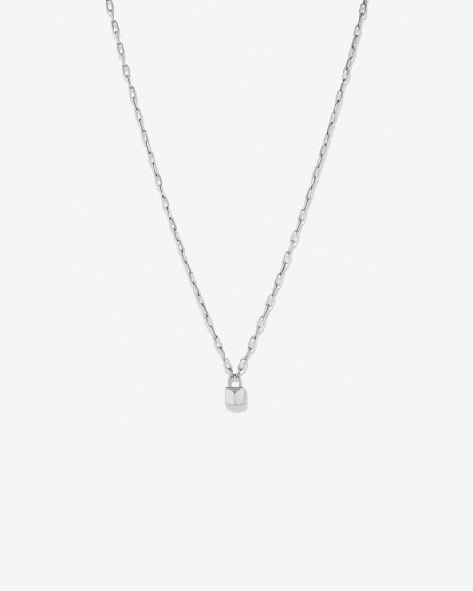 Round Cut Cubic Zirconia in 925 Sterling Silver Necklace 1