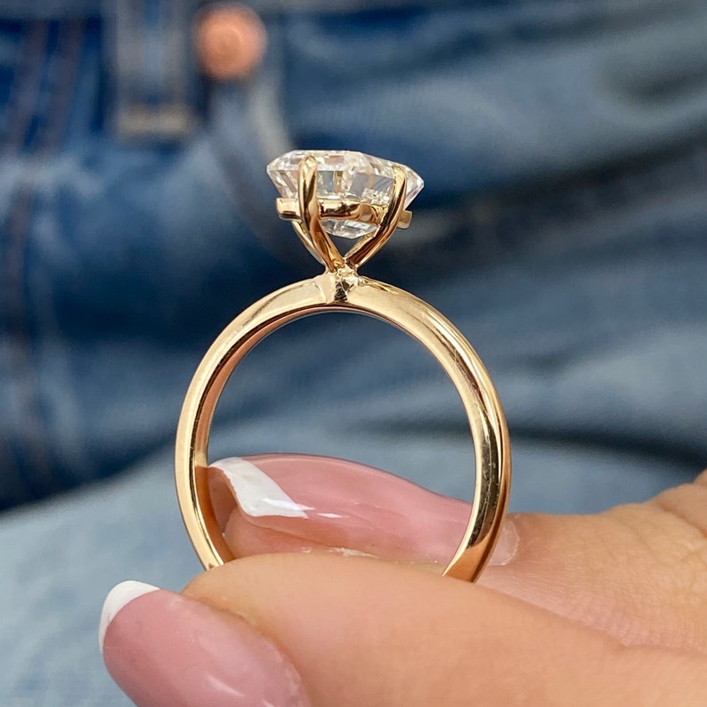 Stunning 3.0 CT Emerald Cut Moissanite Engagement Ring with Solitaire Design 9