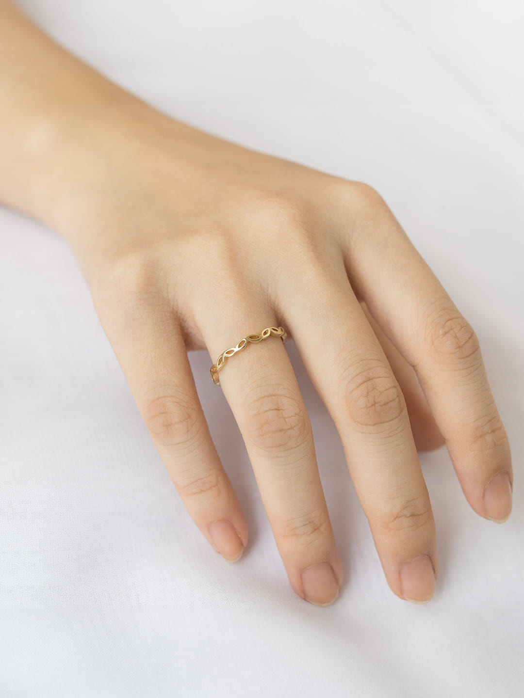 Stunning Crown Leaf Metal Wedding Bands 4