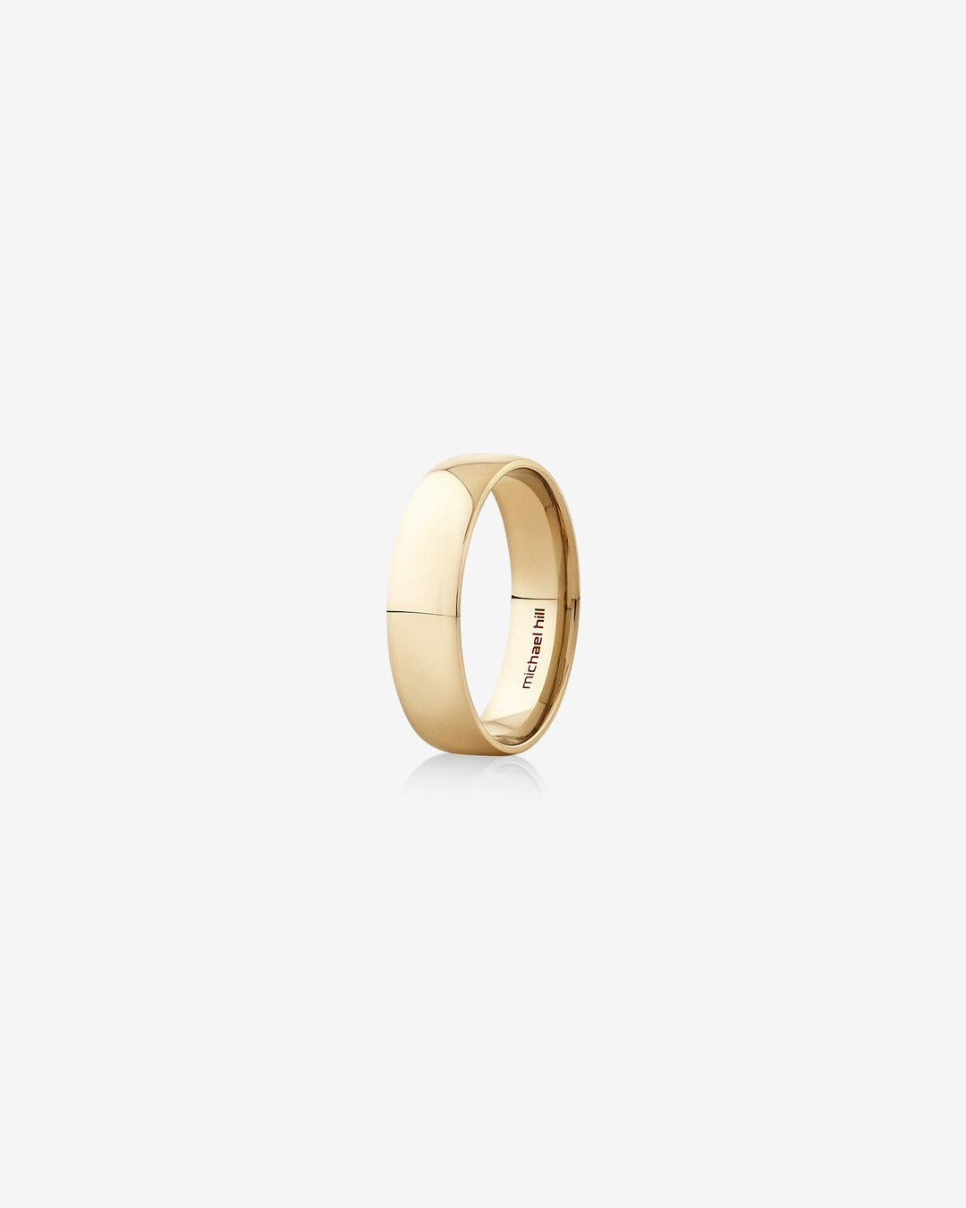 Classic Curved  Men's Wedding Band in Solid Gold 3