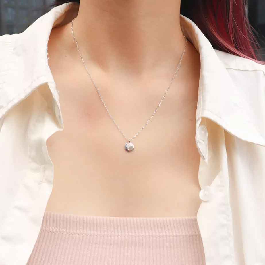 Round Cut Cubic Zirconia in 925 Sterling Silver Necklace 2