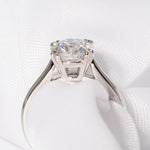Stunning 2.0 CT Round Moissanite Solitaire Engagement Ring 6