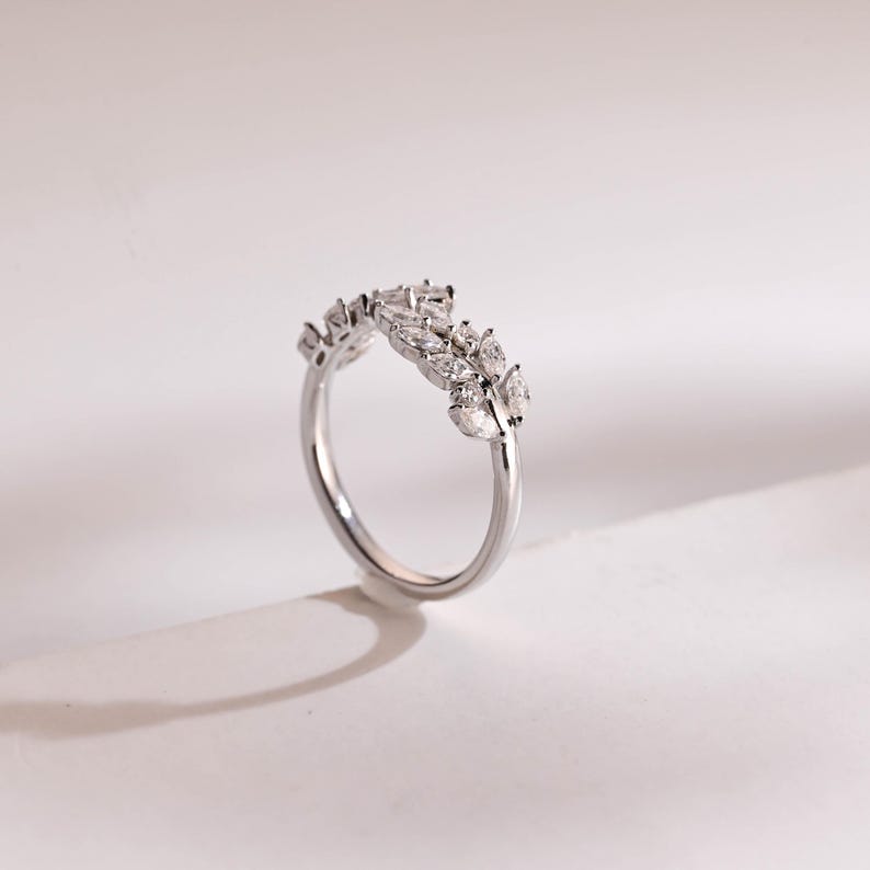 Stunning 0.2 TCW Marquise Moissanite Stones Leaf Wedding Bands 5