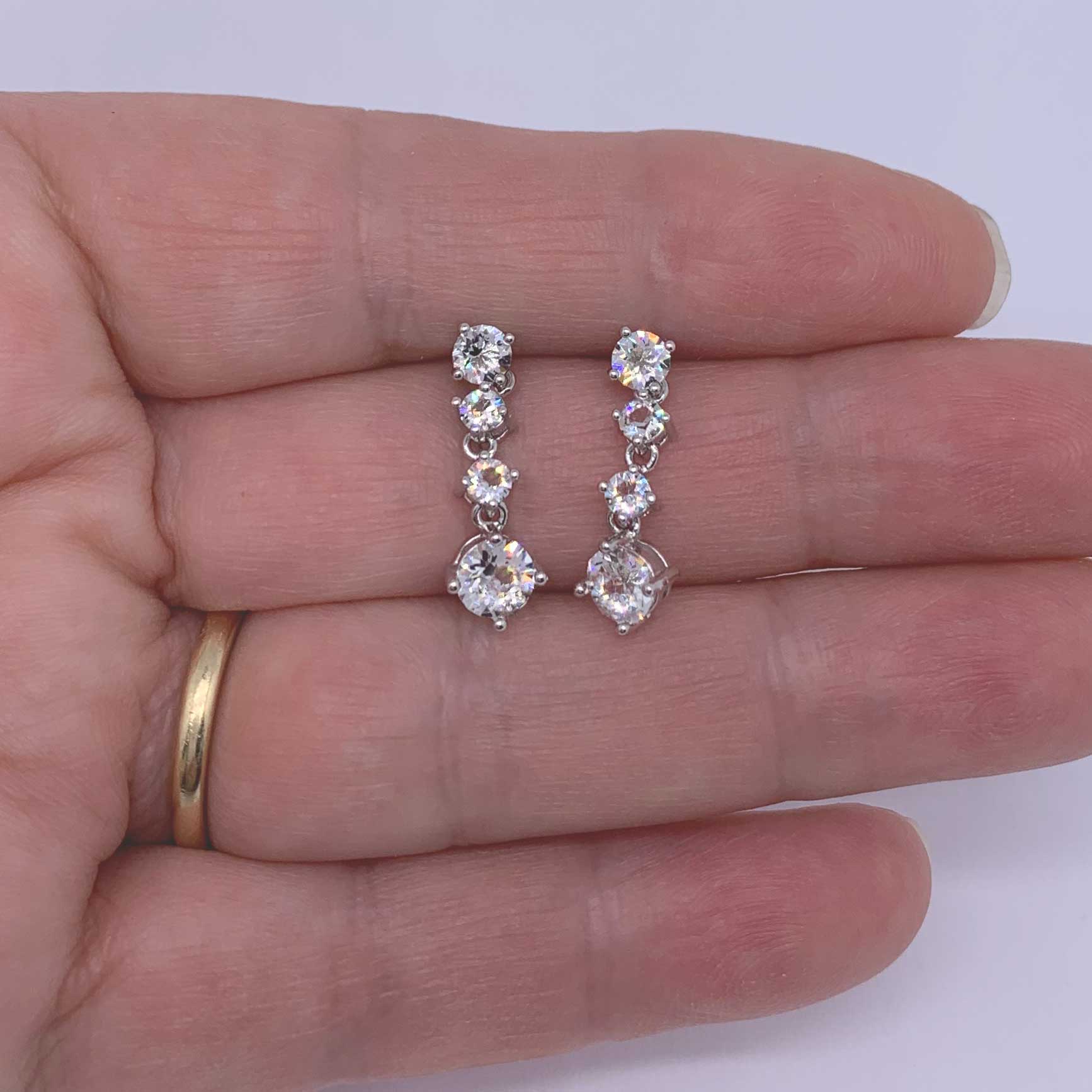 Round Cut Cubic Zirconia in 925 Sterling Silver Earrings 6