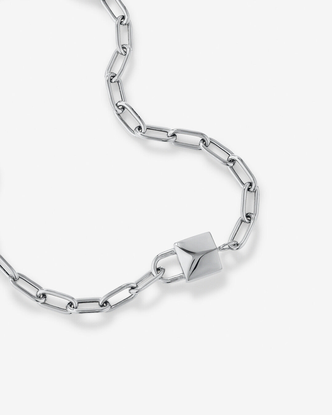Round Cut Cubic Zirconia in 925 Sterling Silver Bracelet 2