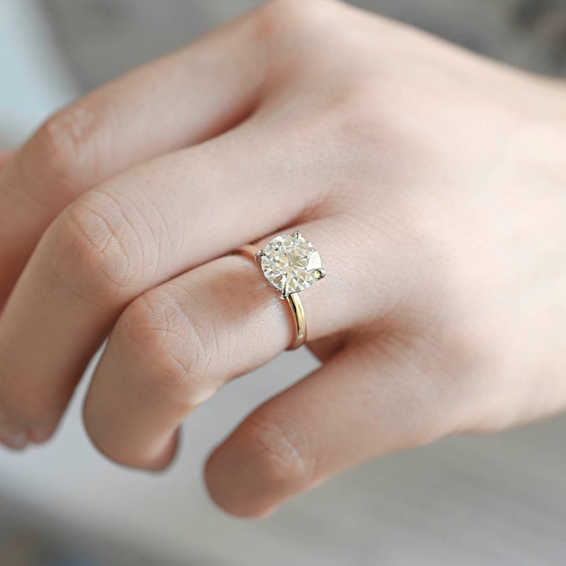 Stunning 3.0 CT Round Moissanite Engagement Ring with Hidden Halo Design 10
