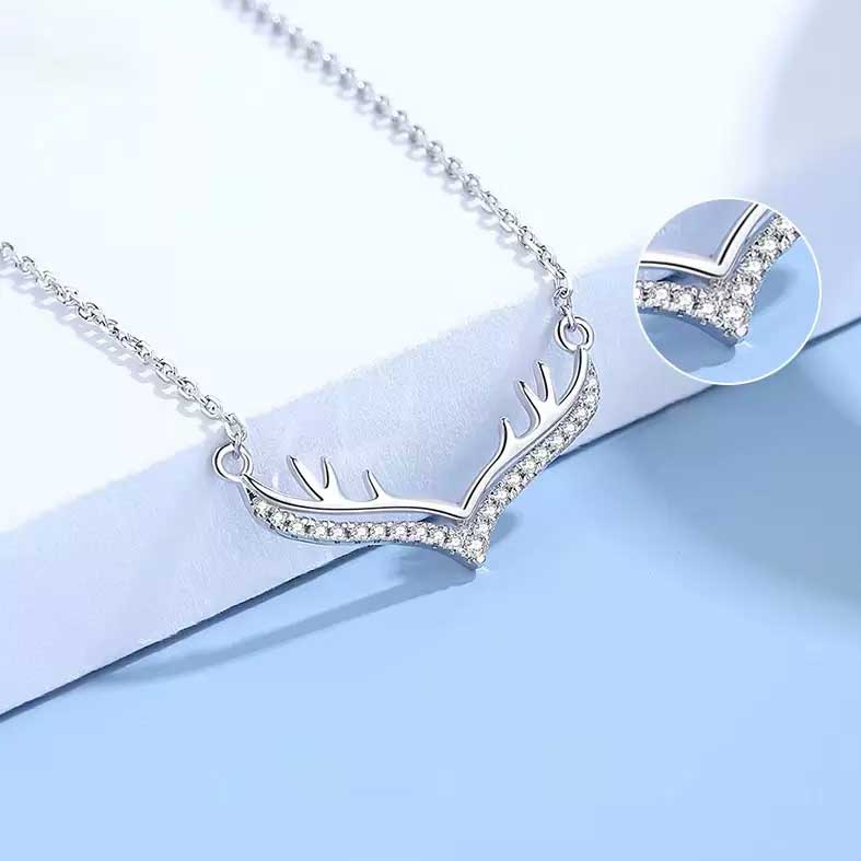 Round Cut Cubic Zirconia in 925 Sterling Silver Necklace 3