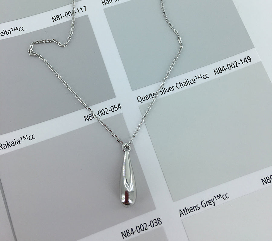 Round Cut Cubic Zirconia in 925 Sterling Silver Necklace 2