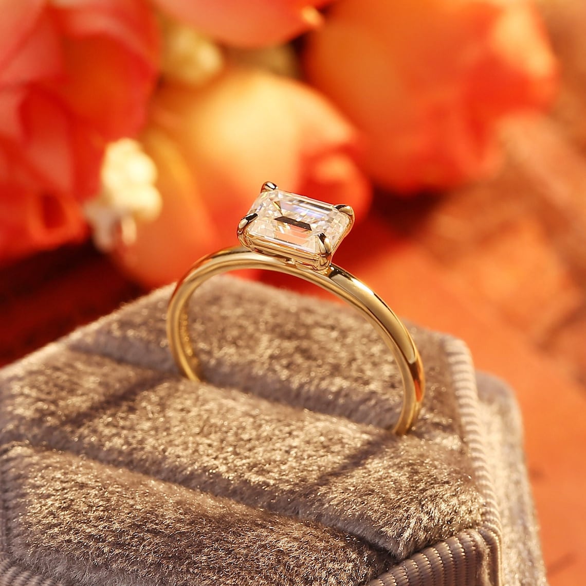 Stunning 1.0 CT East-West Emerald Cut Moissanite Engagement Ring with Solitaire Design 6