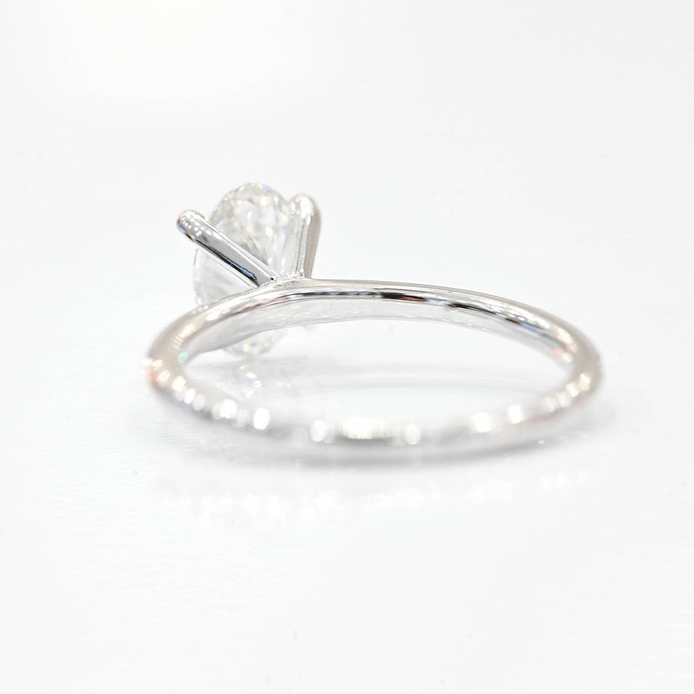 Stunning 2.0 CT Oval Cut Moissanite Engagement Ring with Solitaire Design 8