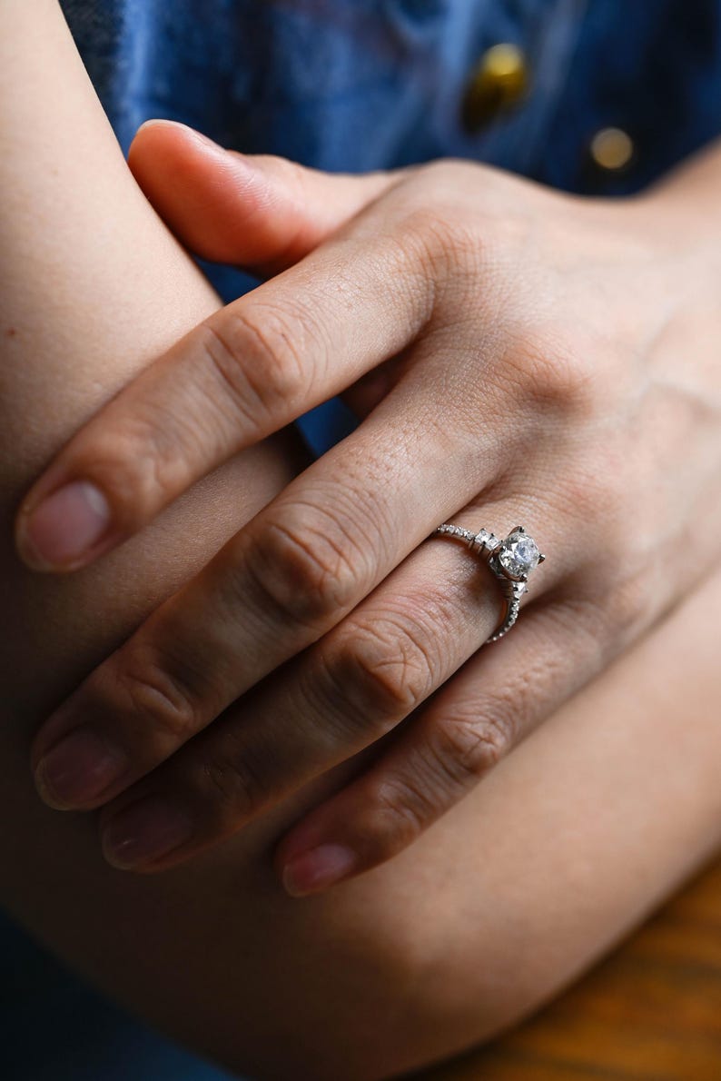 Stunning 1.0 - 2.0 CT Oval Moissanite Engagement Ring with Pave Design 6