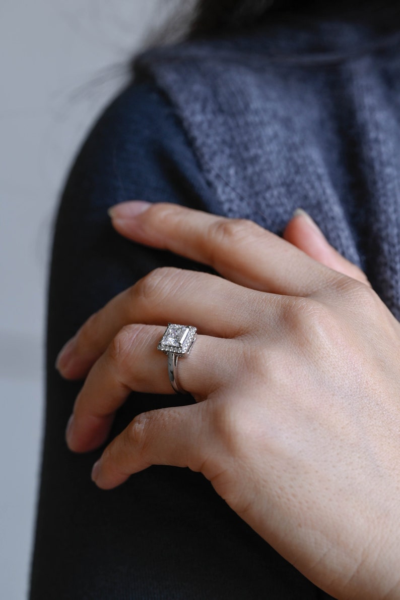 Stunning 1.0 - 2.0 CT Princess Moissanite Engagement Ring with Halo Design 6