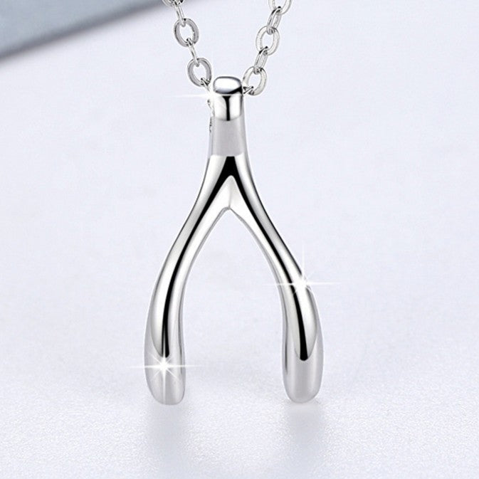 Round Cut Cubic Zirconia in 925 Sterling Silver Necklace 1