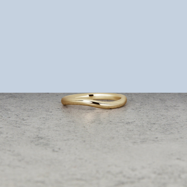 Stunning Gentle Wave Metal Wedding Bands 1