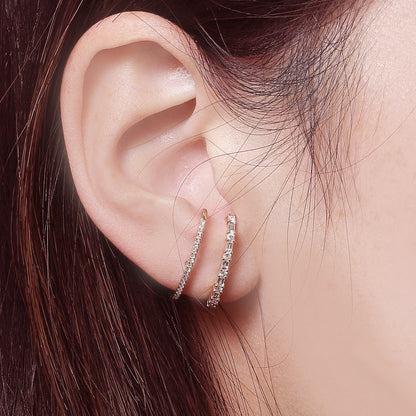 Round Cut Cubic Zirconia in 925 Sterling Silver Earrings 2