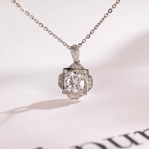 0.50 CT Round Moissanite Diamond Floral Pendant Necklace in Solid Gold