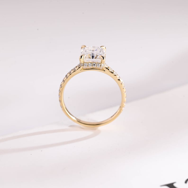 Stunning 1.0 - 2.0 CT Radiant Moissanite Engagement Ring with Pave & Hidden Halo Design 8