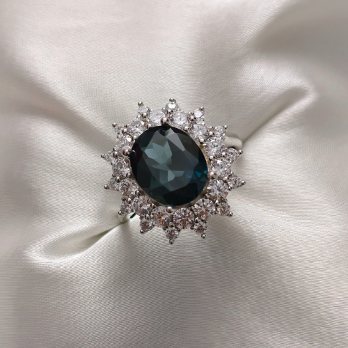 3.0 CT Oval Cut Cluster Style Blue Topaz Ring 2