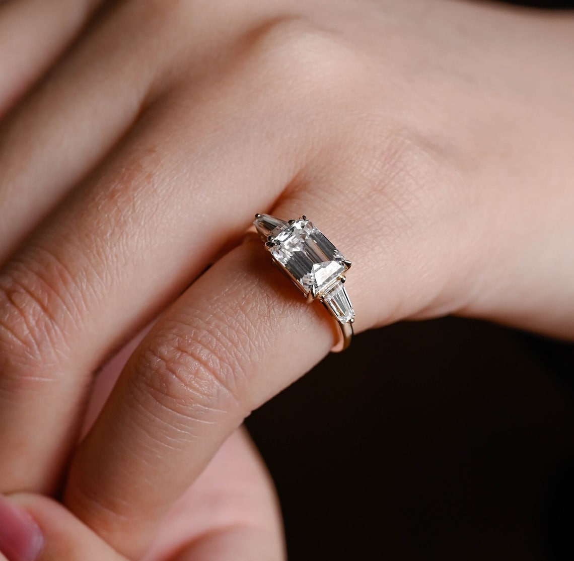 Stunning 2.0 CT Emerald Moissanite Engagement Ring with 3 Stones Design 10