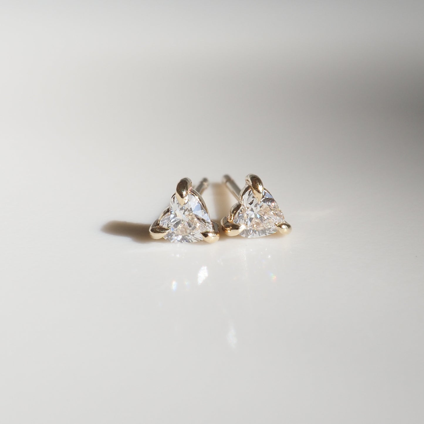 1.0 TCW Heart Cut Moissanite Stud Earrings in Gold 1