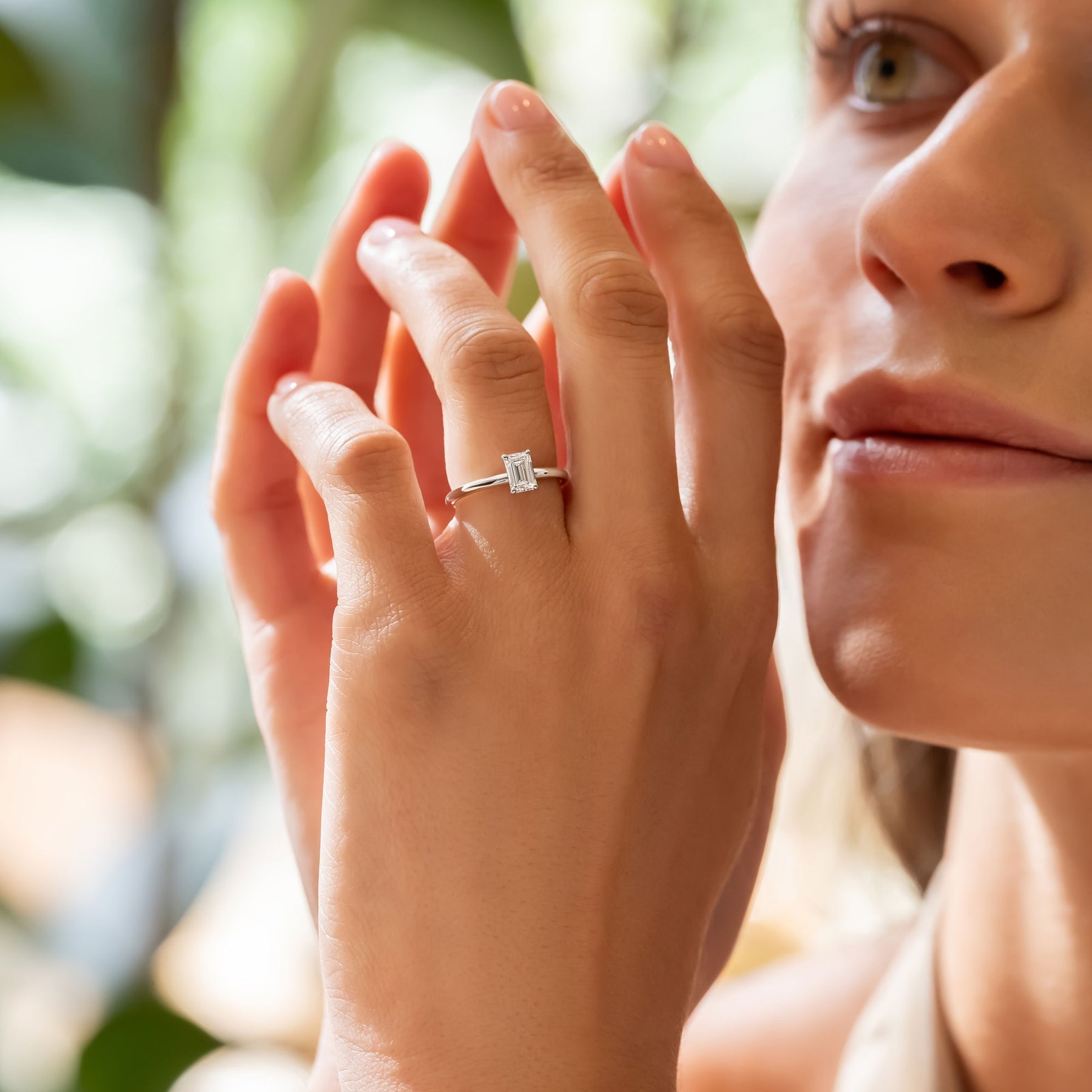 Stunning 0.5 CT Emerald Moissanite Engagement Ring With Solitaire Design 7