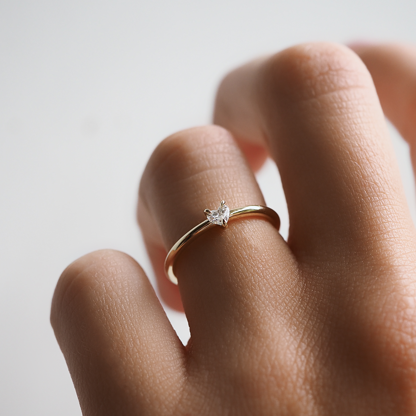 Stunning 0.15 CT Heart Moissanite Engagement Ring with Solitaire Design 4