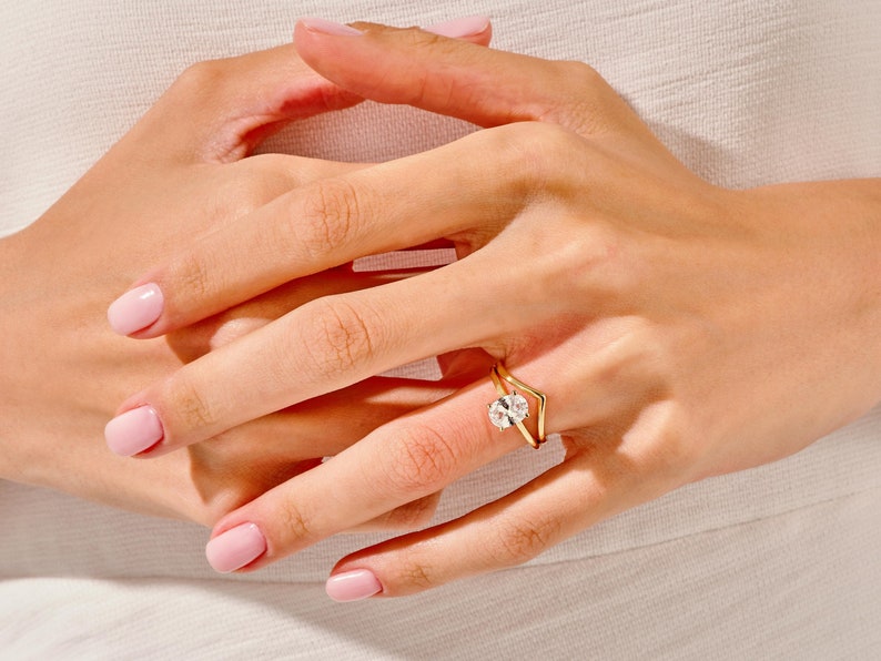 1.50 CT Oval Cut Moissanite Solitaire Bridal Ring Set with Plain Wedding Bands 5