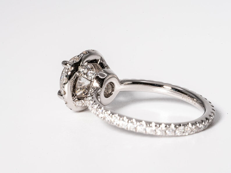 Stunning 1.0 CT Round Shape Moissanite Engagement Ring with Halo & Pave Design 6