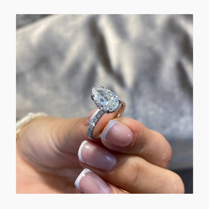 Stunning 2.0 CT Pear Moissanite Engagement Ring with Hidden Halo Halo & Pave Design 6