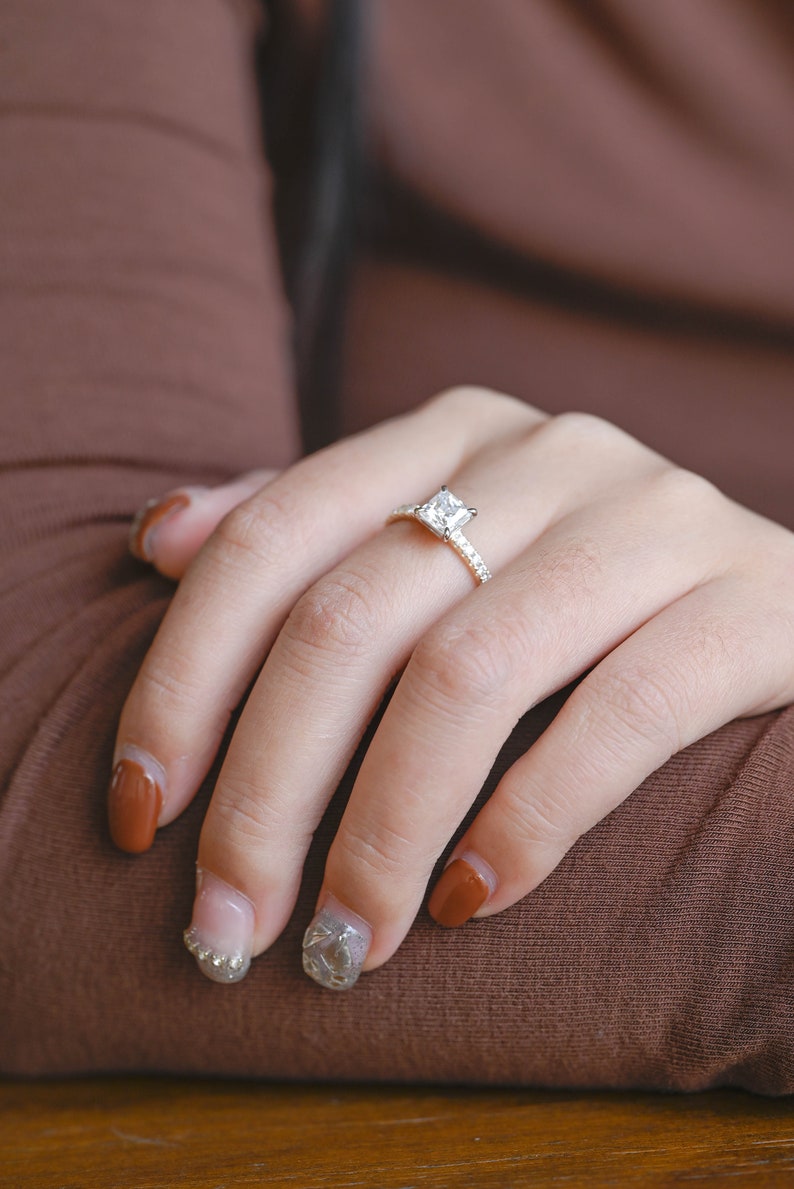 Stunning 0.5 - 1.5 CT Princess Moissanite Engagement Ring with Pave Design 4