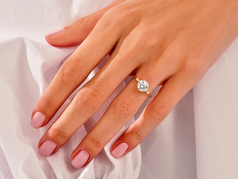 1.50 CT Round Cut Moissanite Cluster Bridal Ring Set with Round & Marquise Curved Wedding Bands 7