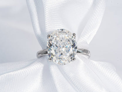 Stunning 5.0 CT Oval Shape Moissanite Engagement Ring with Solitaire Design 1
