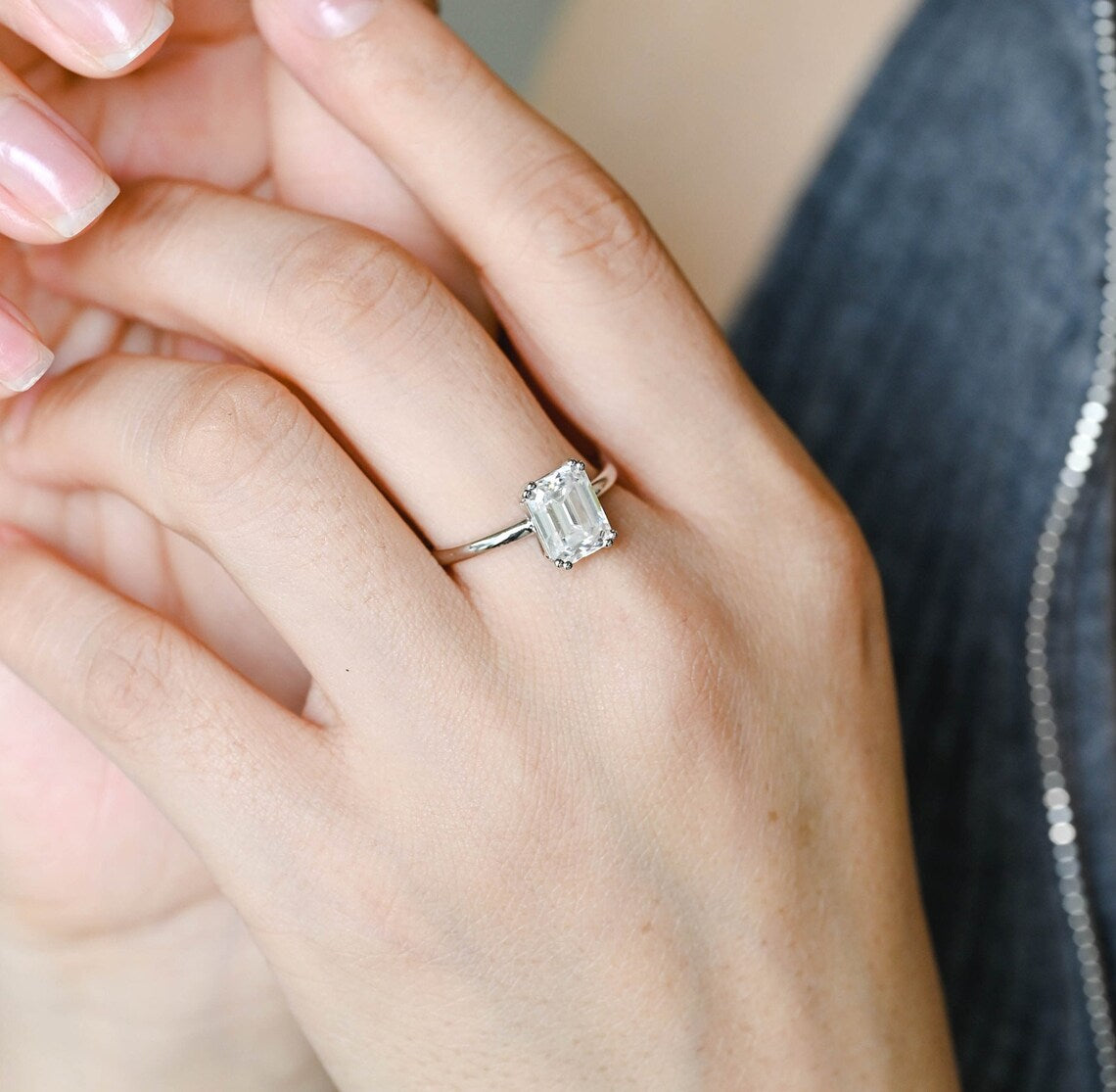 Stunning 3.0 CT Emerald Moissanite Engagement Ring with Solitaire Design 10