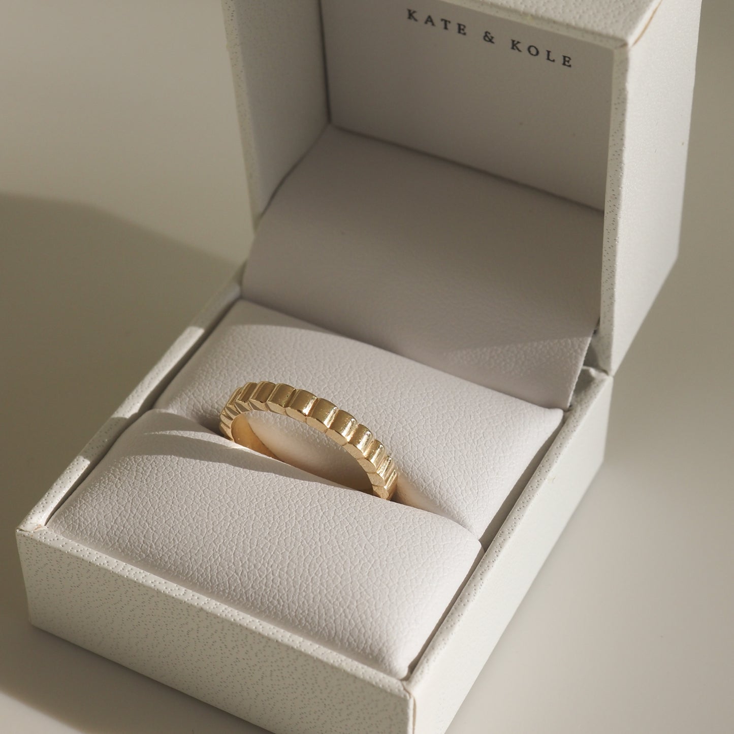 Stunning Ribbed Cigar Wedding Wedding Bands 6