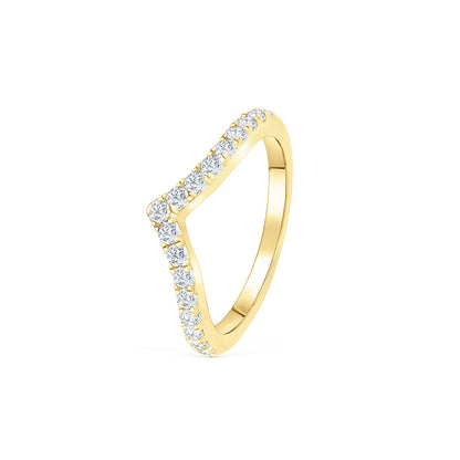 Stunning 0.3 TCW Round Moissanite Stones Curved Wedding Band 2
