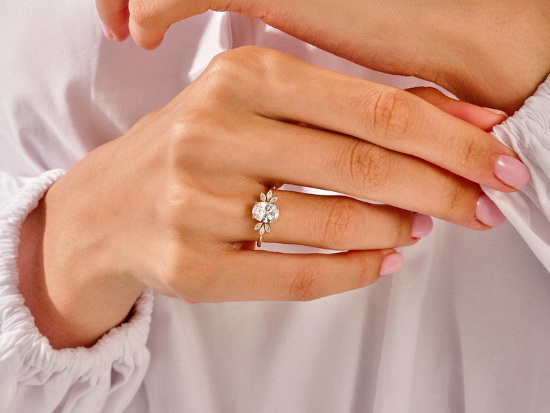 Stunning 1.50 CT Oval Moissanite Engagement Ring with Cluster Design 7