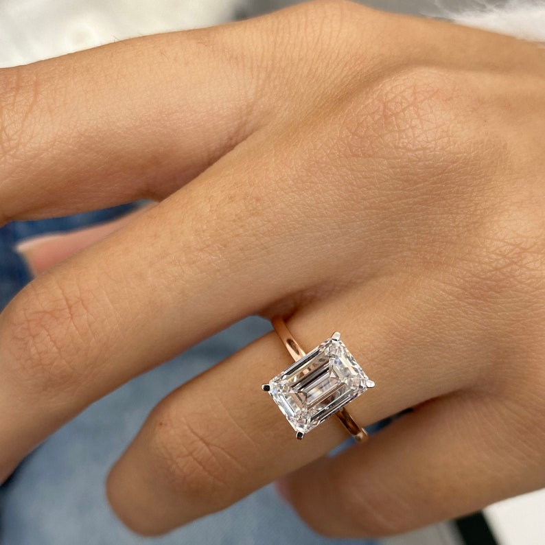 Stunning 3.0 CT Emerald Moissanite Engagement Ring with Solitaire Design 5