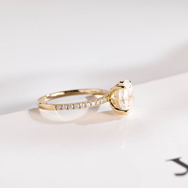 Stunning 1.0 - 2.0 CT Oval Moissanite Engagement Ring with Pave Design 9