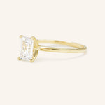 Stunning 1 CT Emerald Moissanite Engagement Ring With Solitaire Design 2