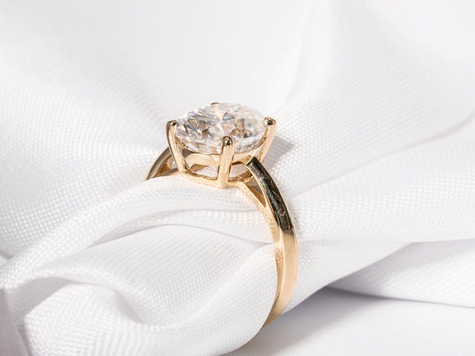 Stunning 3.0 CT Oval Cut Moissanite Engagement Ring with Solitaire Design 2