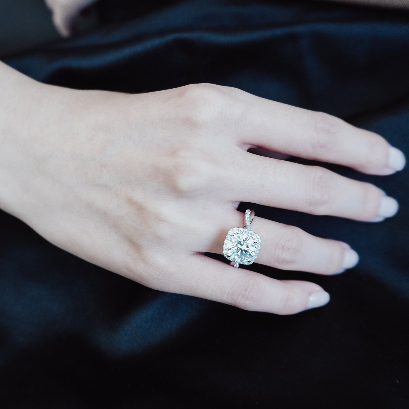 Round Halo & Twisted Pave Lab Grown Diamond Engagement Ring