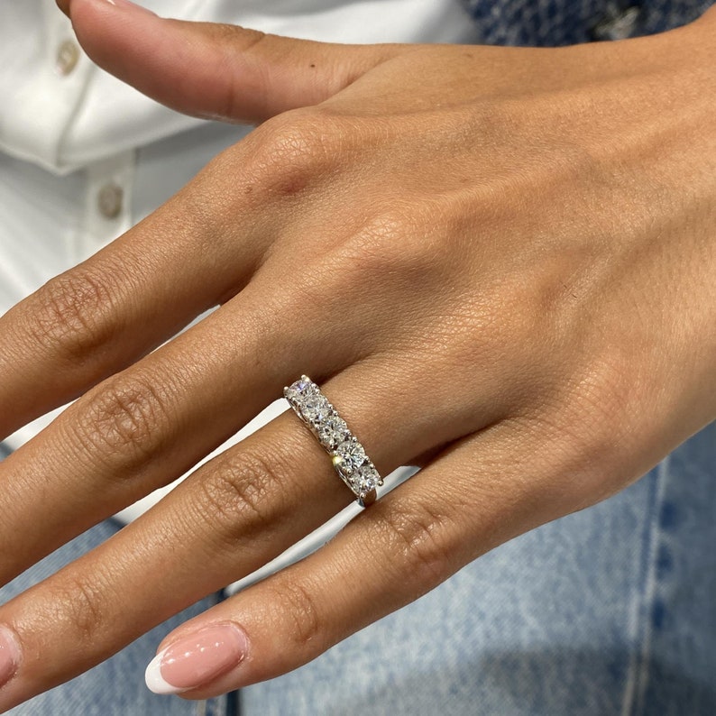 Stunning 1.15 CT Round Moissanite Stones Five Stone Wedding Bands 1