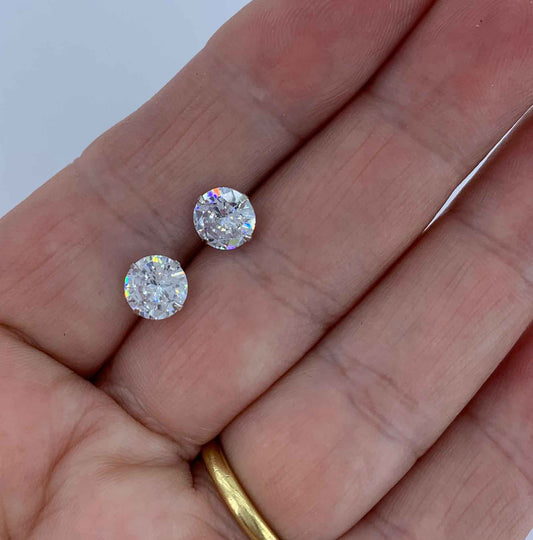 Round Cut Cubic Zirconia in 925 Sterling Silver Earrings 2