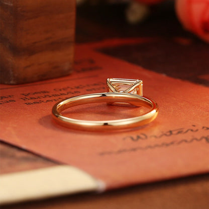 Stunning 1.0 CT East-West Emerald Cut Moissanite Engagement Ring with Solitaire Design 3