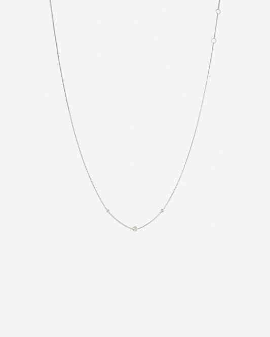 Round Cut Cubic Zirconia in 925 Sterling Silver Necklace 1