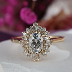 Stunning 1.0 CT Oval Cut Moissanite Engagement Ring with Cluster Halo Design